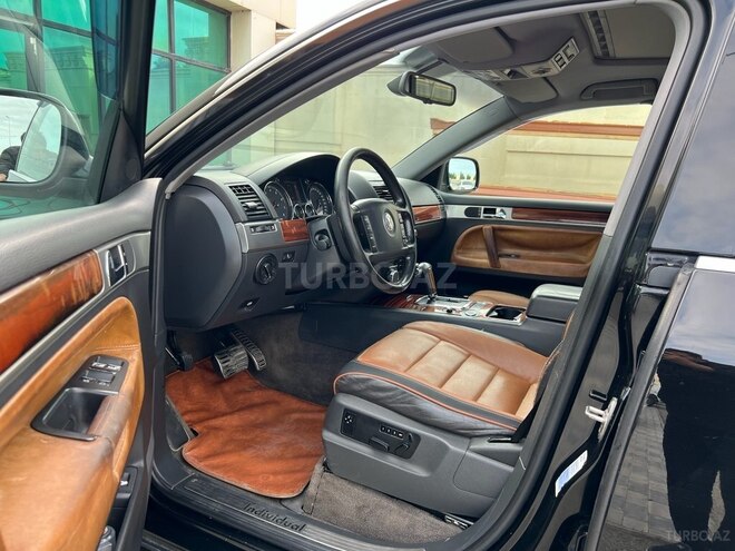 Volkswagen Touareg 2005, 246,789 km - 4.2 л - Sumqayıt