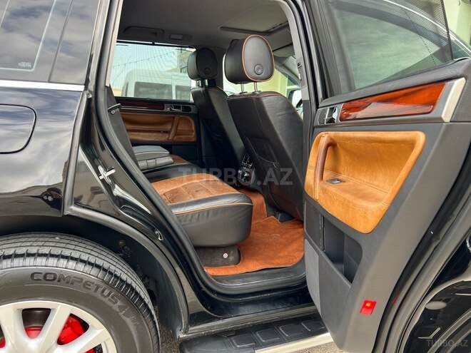 Volkswagen Touareg 2005, 246,789 km - 4.2 л - Sumqayıt