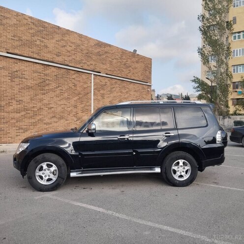 Mitsubishi Pajero 2006, 230,000 km - 3.0 l - Bakı