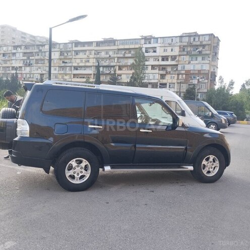 Mitsubishi Pajero 2006, 230,000 km - 3.0 l - Bakı