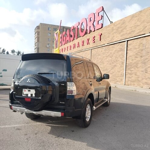 Mitsubishi Pajero 2006, 230,000 km - 3.0 l - Bakı