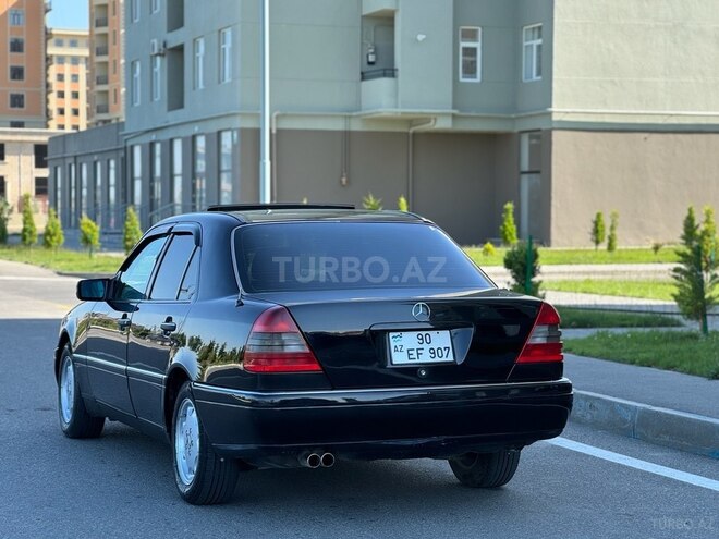 Mercedes C 220 1996, 326,000 km - 2.2 l - Sumqayıt