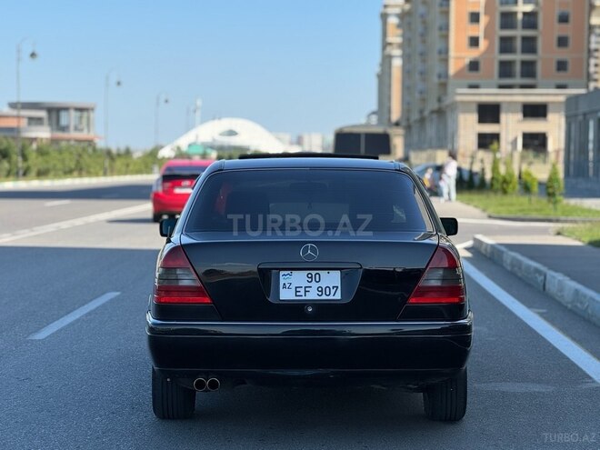Mercedes C 220 1996, 326,000 km - 2.2 l - Sumqayıt