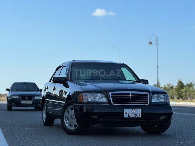 Mercedes C 220 1996, 326,000 km - 2.2 l - Sumqayıt