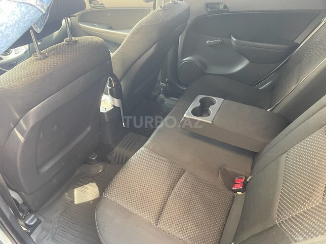 Hyundai i30 2011, 267,233 km - 1.6 л - Bakı