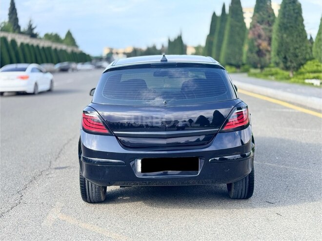 Opel Astra 2007, 252,000 km - 1.4 l - Gəncə