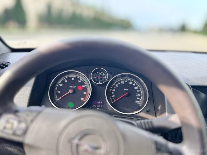 Opel Astra 2007, 252,000 km - 1.4 l - Gəncə