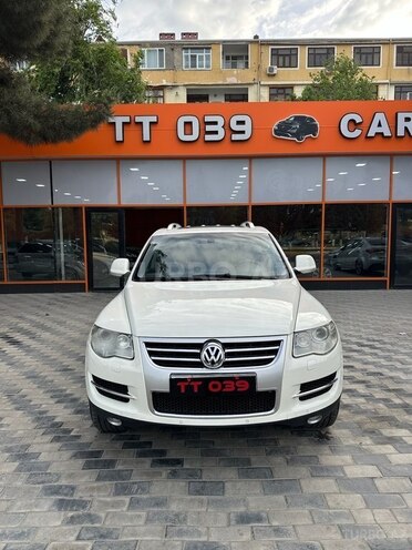 Volkswagen Touareg-1
