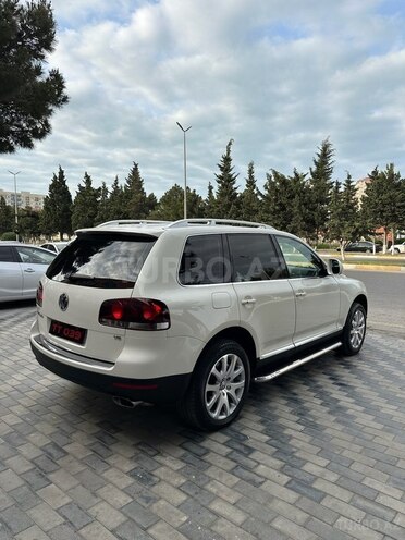 Volkswagen Touareg-8