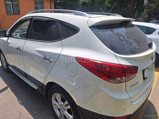 Hyundai ix35 2010, 203,000 km - 2.0 l - Bakı