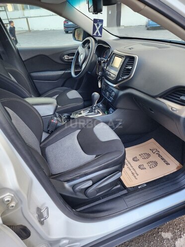 Jeep Cherokee 2014, 100,000 km - 2.4 л - Bakı