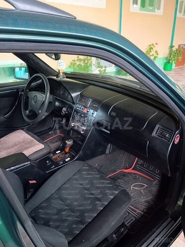 Mercedes C 220 d 2000, 120,000 km - 2.2 l - Cəlilabad