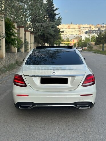 Mercedes E 200 d 2017, 124,300 km - 2.0 l - Bakı