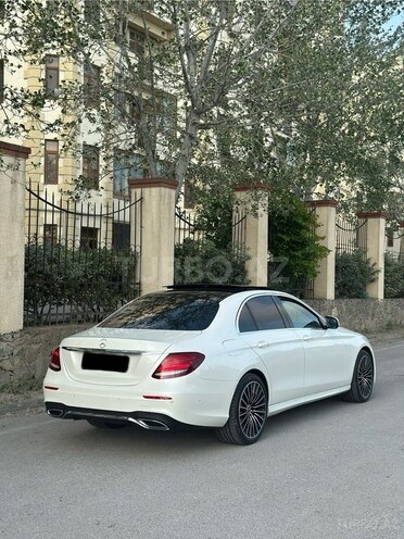 Mercedes E 200 d 2017, 124,300 km - 2.0 l - Bakı