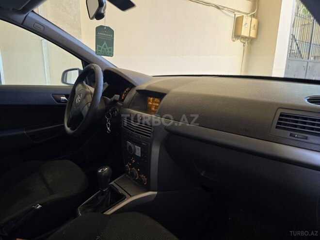 Opel Astra 2004, 235,000 km - 1.3 l - Bakı