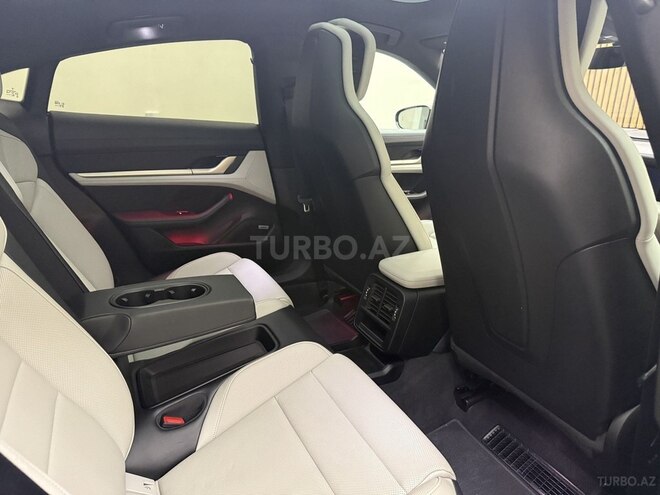 Porsche Taycan 2022, 35,000 km - 0.0 l - Bakı