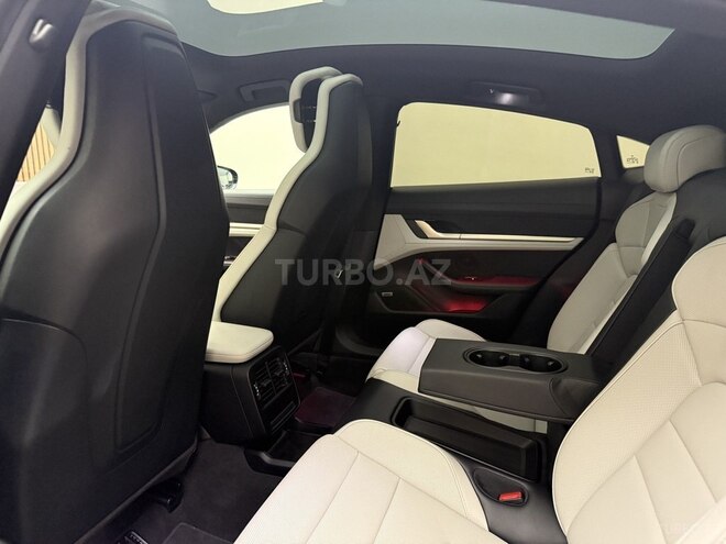 Porsche Taycan 2022, 35,000 km - 0.0 l - Bakı