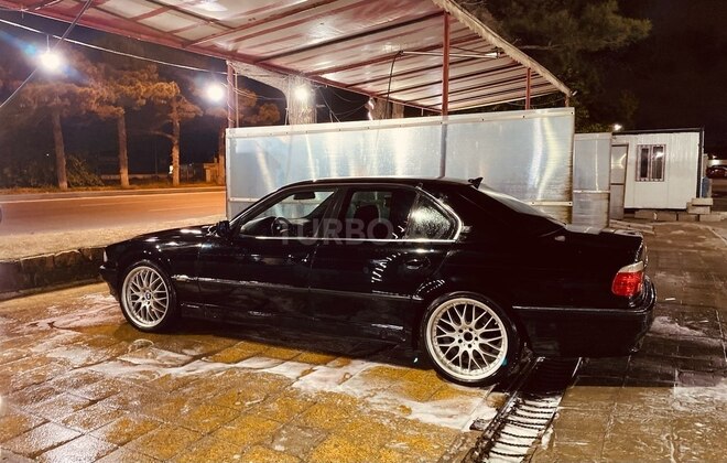 BMW 735 1999, 275,736 km - 3.5 l - Bakı