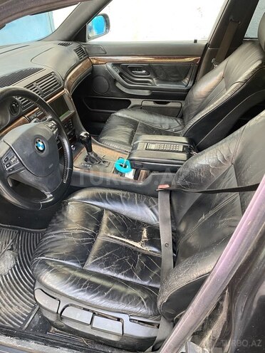 BMW 735 1999, 275,736 km - 3.5 l - Bakı