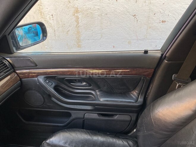 BMW 735 1999, 275,736 km - 3.5 l - Bakı