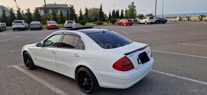 Mercedes E 240 2005, 315,000 km - 2.6 l - Bakı