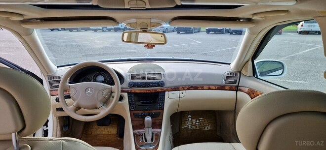Mercedes E 240 2005, 315,000 km - 2.6 l - Bakı