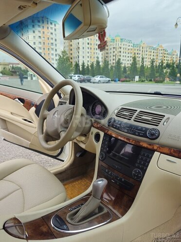 Mercedes E 240 2005, 315,000 km - 2.6 l - Bakı