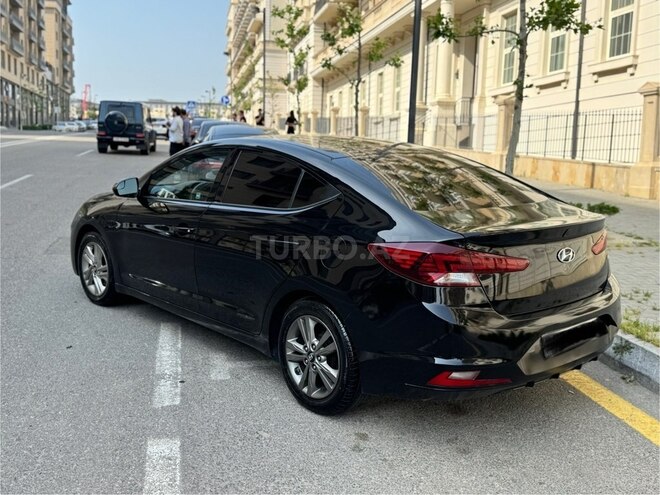 Hyundai Elantra 2019, 82,700 km - 2.0 л - Bakı