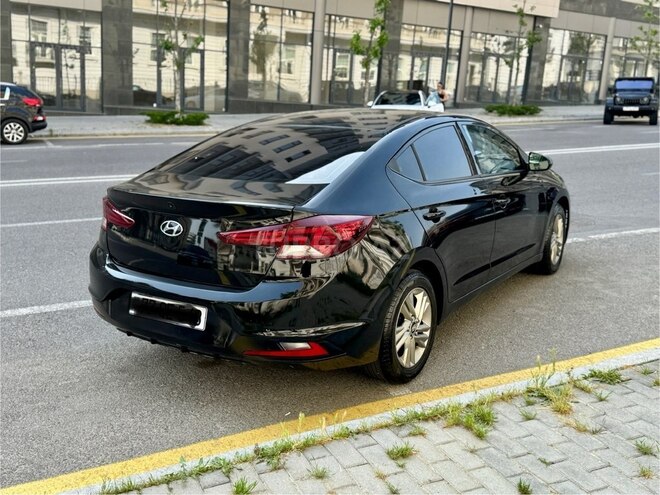 Hyundai Elantra 2019, 82,700 km - 2.0 л - Bakı