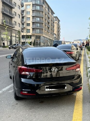 Hyundai Elantra 2019, 82,700 km - 2.0 л - Bakı