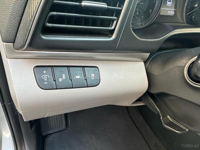 Hyundai Elantra 2019, 56,000 km - 2.0 l - Bakı