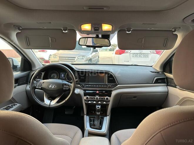 Hyundai Elantra 2019, 56,000 km - 2.0 l - Bakı
