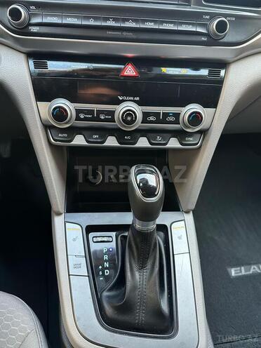 Hyundai Elantra 2019, 56,000 km - 2.0 l - Bakı