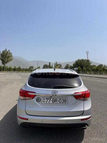 Hyundai i40 2011, 120,000 km - 1.7 l - Şəki