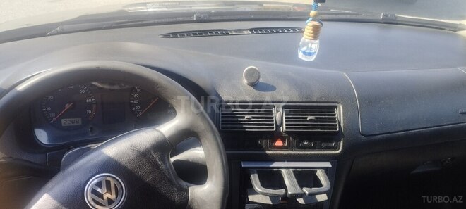 Volkswagen Bora 2003, 380,000 km - 1.6 л - Bakı