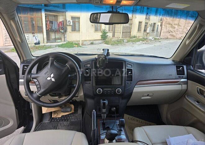 Mitsubishi Pajero 2007, 237,000 km - 3.0 l - Bakı