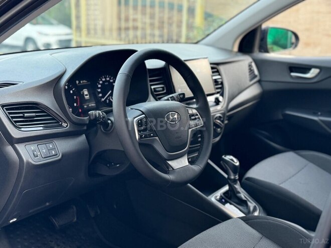 Hyundai Accent 2022, 156,000 km - 1.6 л - Bakı