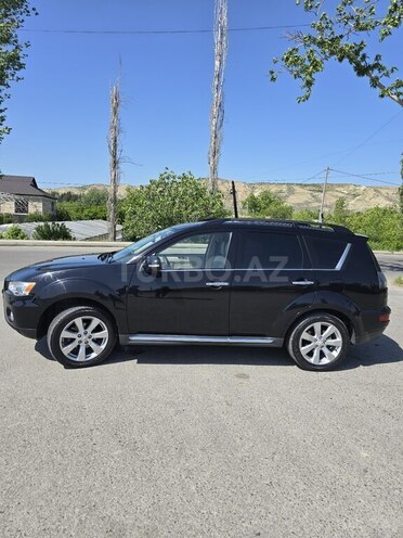 Mitsubishi Outlander 2011, 206,000 km - 3.0 l - Göyçay
