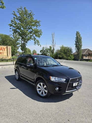 Mitsubishi Outlander 2011, 206,000 km - 3.0 l - Göyçay