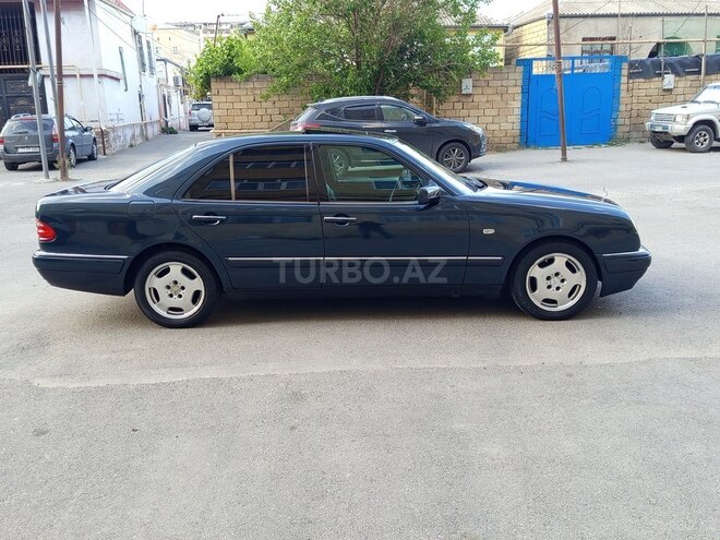 Mercedes E 240 1999, 228,000 km - 2.4 л - Bakı