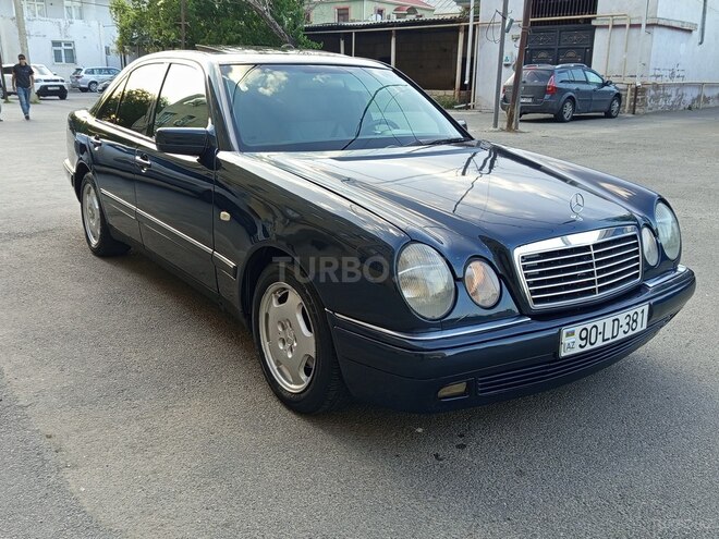 Mercedes E 240 1999, 228,000 km - 2.4 л - Bakı