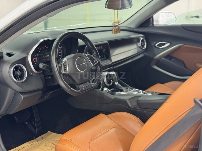 Chevrolet Camaro-19