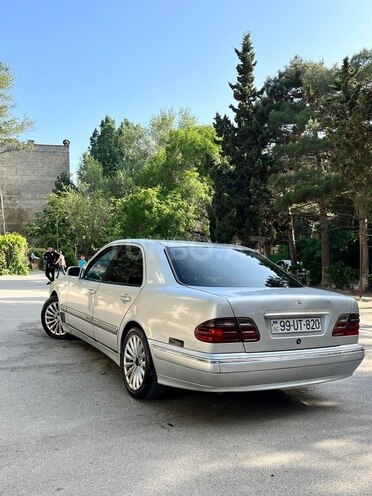 Mercedes E 220 d 2000, 300,000 km - 2.2 л - Bakı