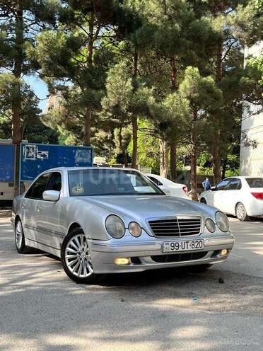 Mercedes E 220 d 2000, 300,000 km - 2.2 л - Bakı