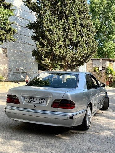 Mercedes E 220 d 2000, 300,000 km - 2.2 л - Bakı