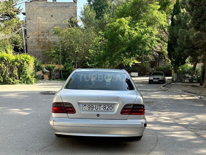 Mercedes E 220 d 2000, 300,000 km - 2.2 л - Bakı