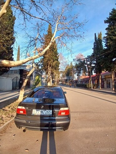 BMW 535 2001, 255,000 km - 3.5 l - Tovuz