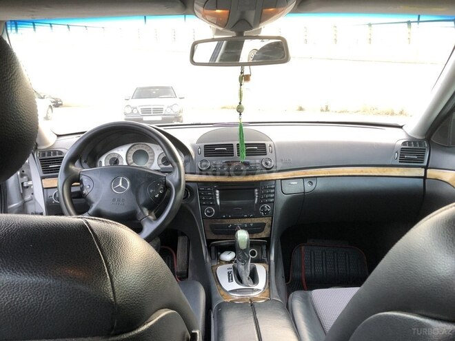Mercedes E 220 d 2004, 335,000 km - 2.2 l - Bakı