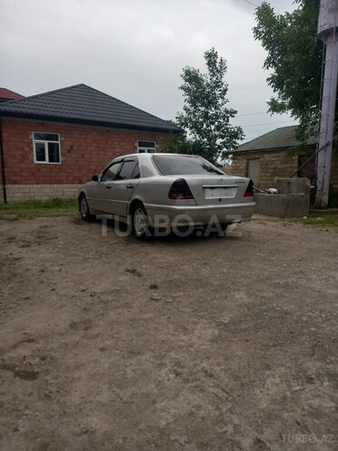 Mercedes C 220 d 1995, 564,969 km - 2.2 l - Masallı