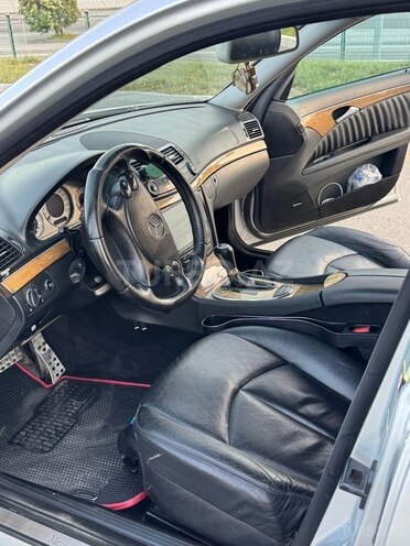 Mercedes E 220 d 2006, 303,000 km - 2.2 l - Bakı